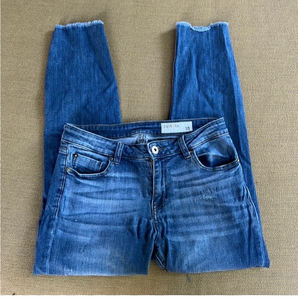 Pistola Raw Hem Crop Jeans 👖
